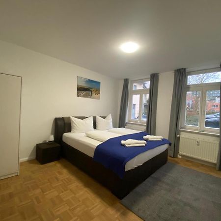 רוסטוק Apartment Bernstein Ruhig, Familienfreundlich Mit Garten מראה חיצוני תמונה
