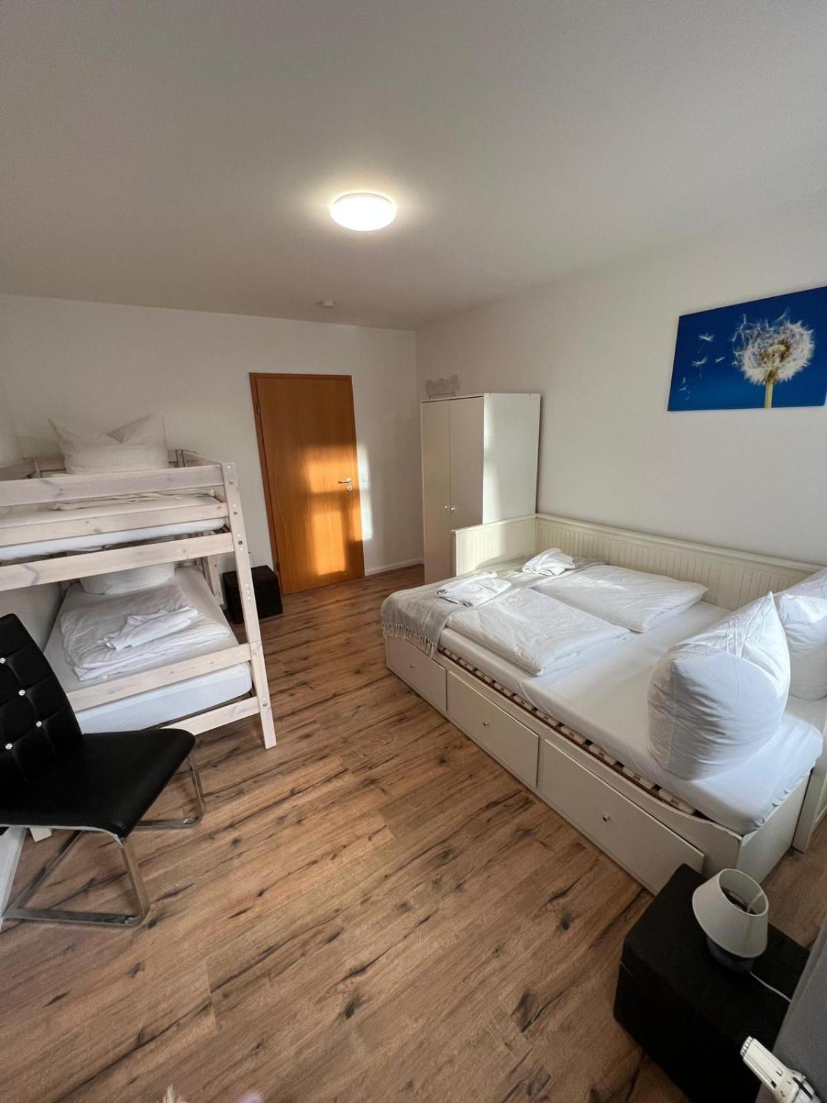 רוסטוק Apartment Bernstein Ruhig, Familienfreundlich Mit Garten מראה חיצוני תמונה