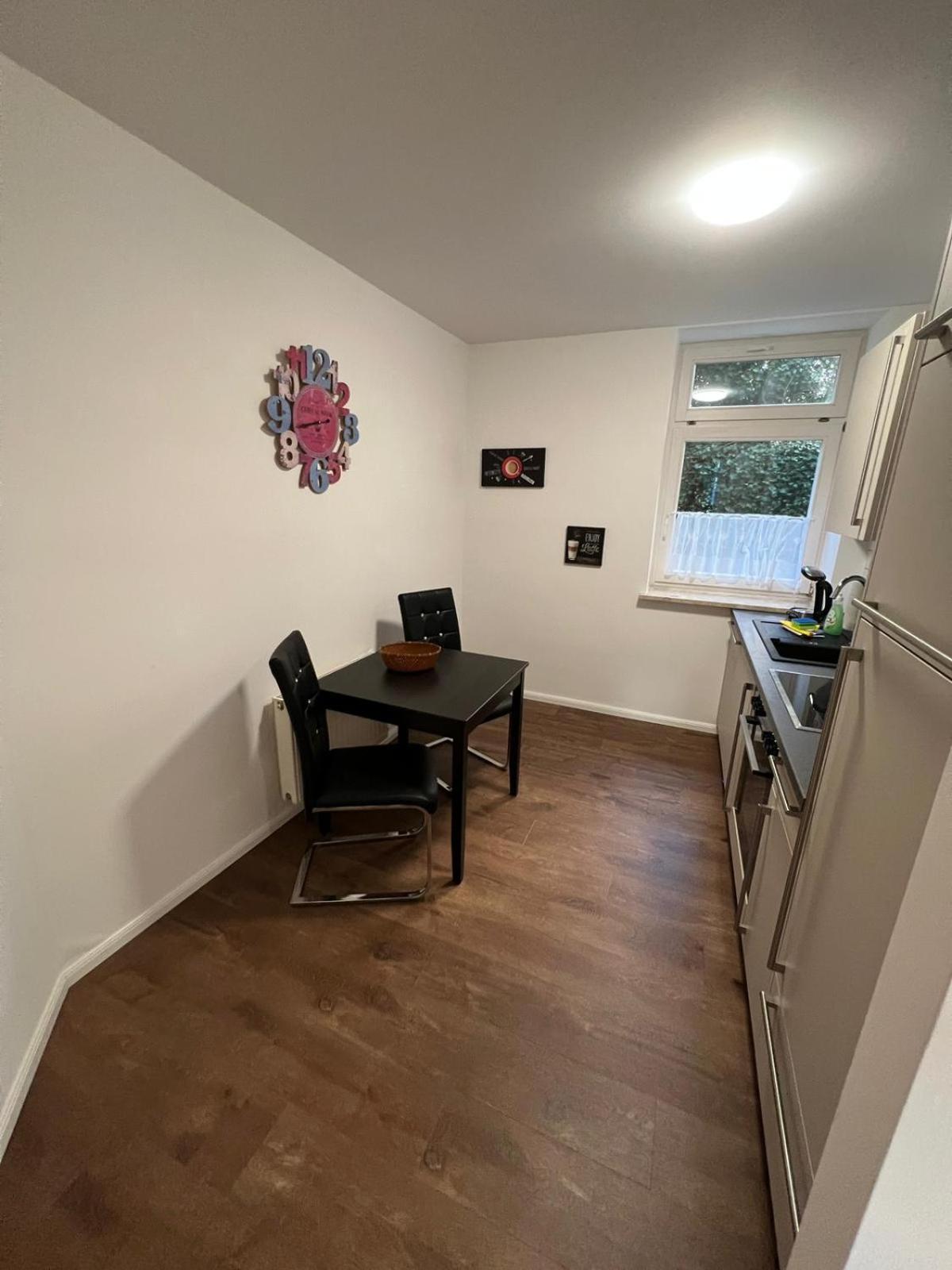 רוסטוק Apartment Bernstein Ruhig, Familienfreundlich Mit Garten מראה חיצוני תמונה